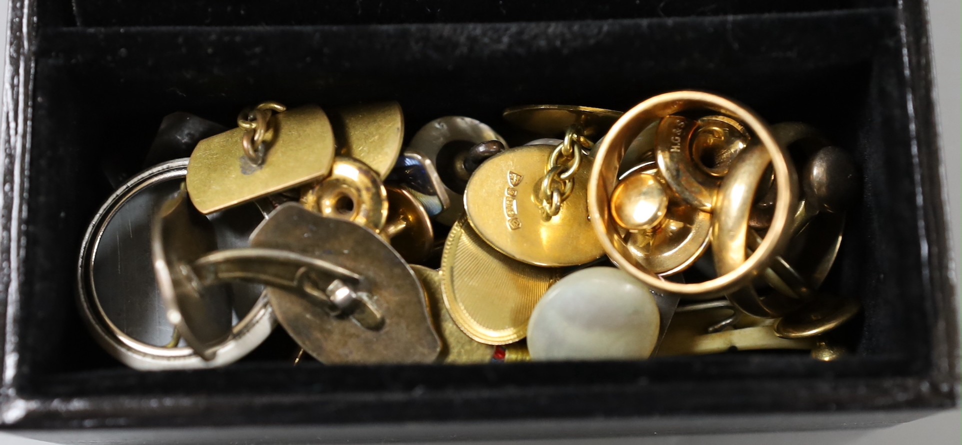 Two 9ct gold wedding bands, a pair of 9ct gold cufflinks, five assorted 9ct gold studs, 21.8 grams and other minor cufflinks, studs etc. including a pair of silver and enamel.